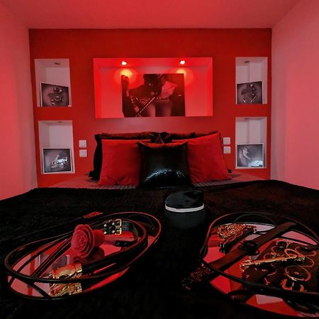 Dark Room Perpignan Aux 50 Nuances Jacuzzi Prive Villeneuve-de-la-Raho Eksteriør billede